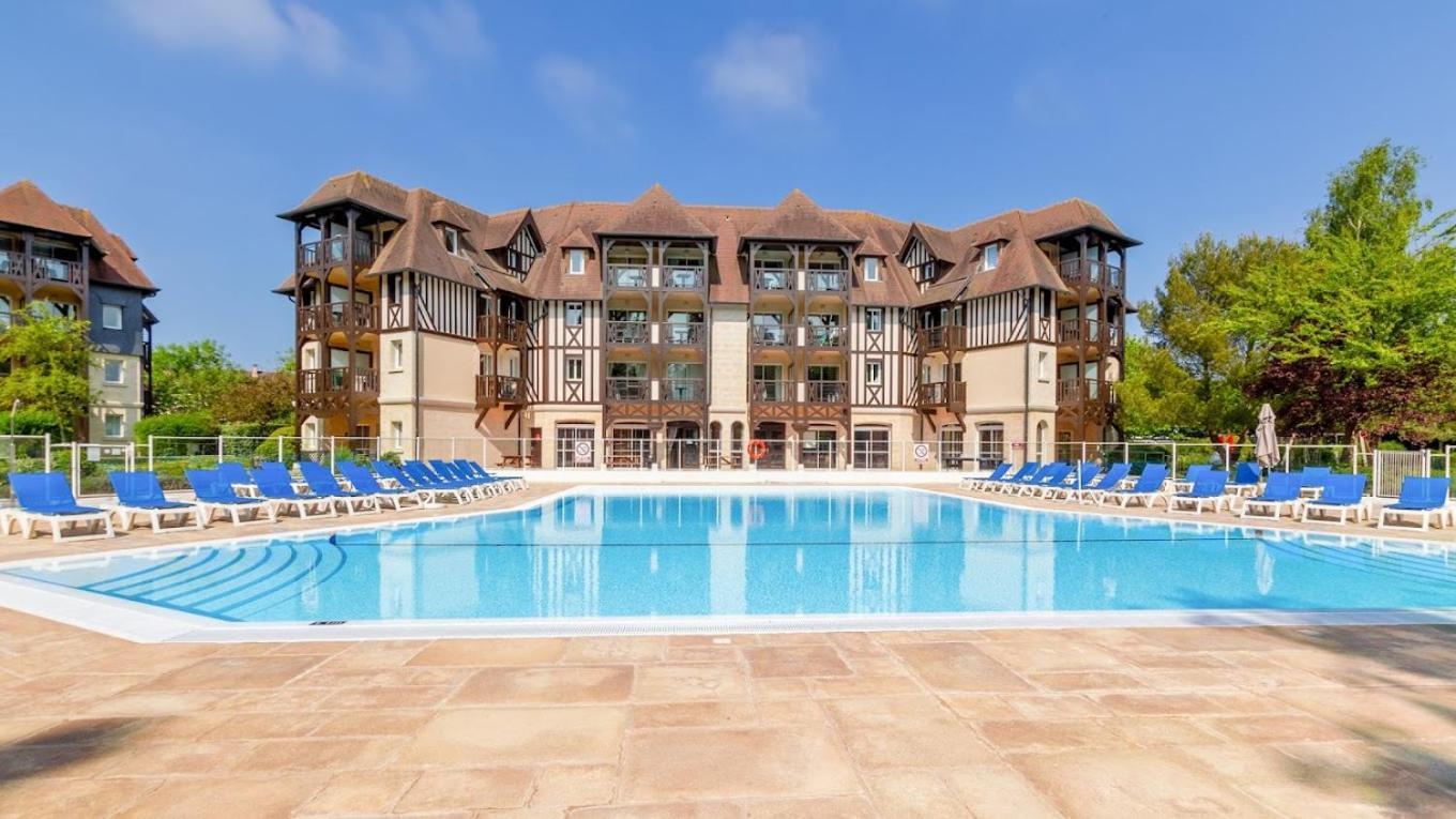 Appart 2 Chambres Piscine Chez Rox - Residence Du Golf 多维尔 外观 照片